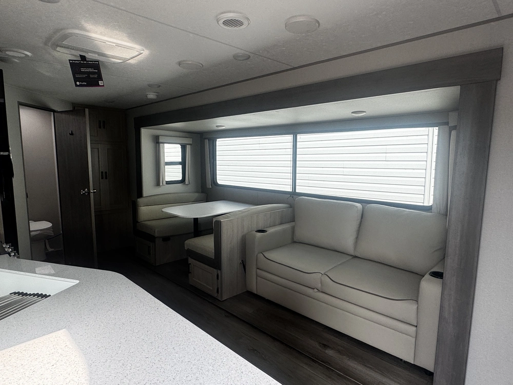 Coachmen Catalina 243rbs 2026 alt