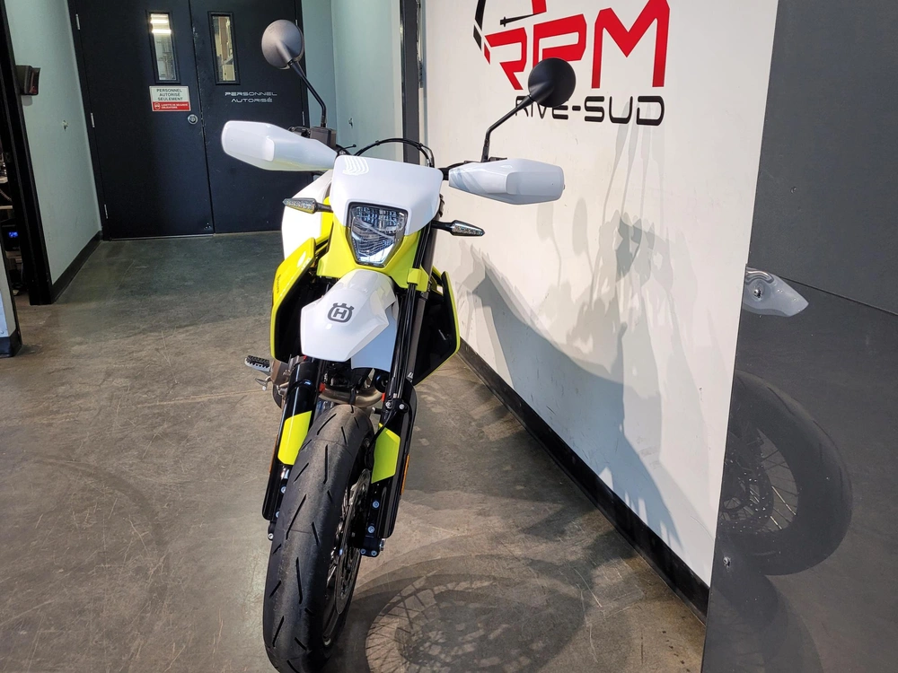 2026 Husqvarna 701 Supermoto *à Partir De 3.99% alt
