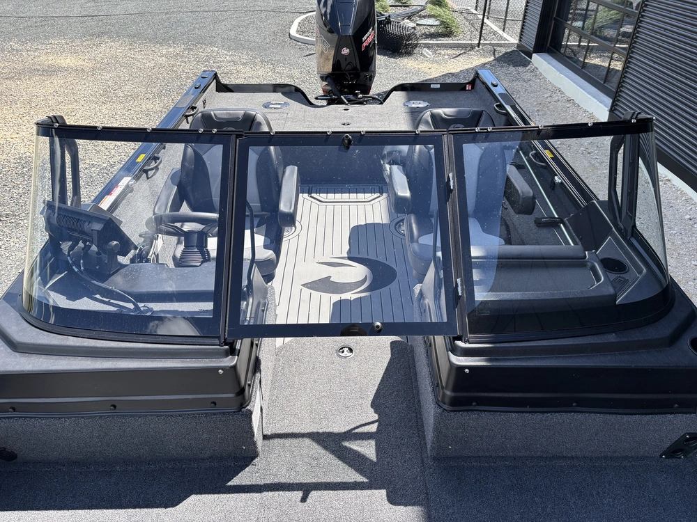 2026 Crestliner 2050 Fish Hawk Wt alt
