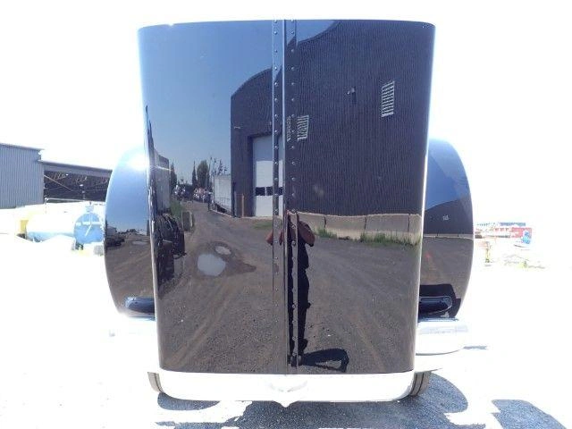 Peterbilt 389 2024