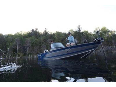 2026 Lund Boat Co 1875 Pro V Sport alt