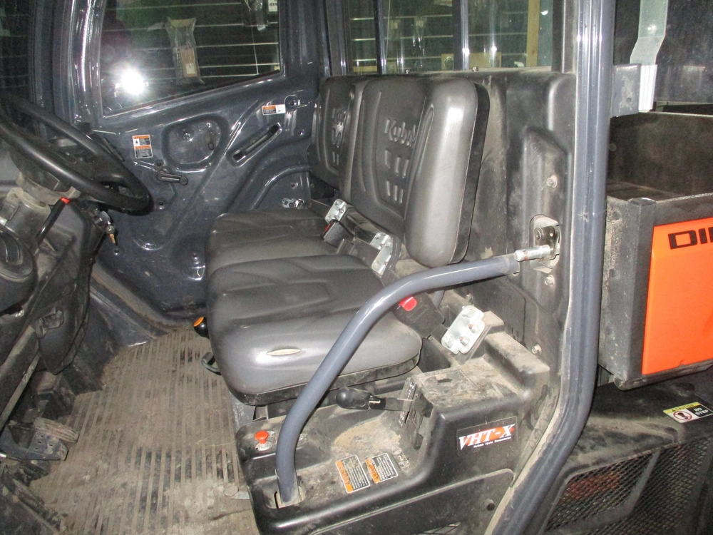 2016 Kubota X 1100c Diesel Cab 1100c alt