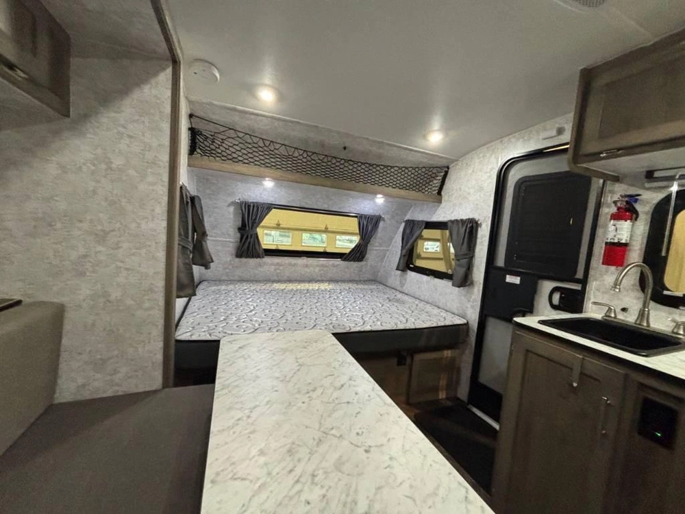 Prolite Escapade 2023 alt