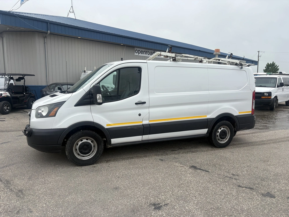 2015 Ford Transit T-150 Cargo Van alt