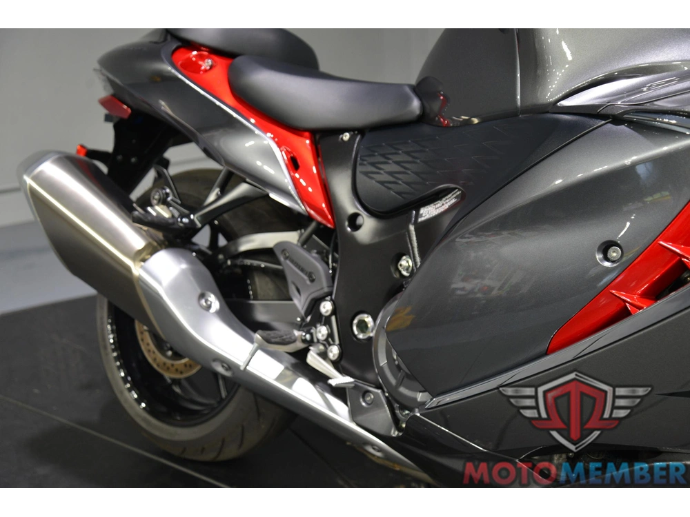 2024 Suzuki Hayabusa alt