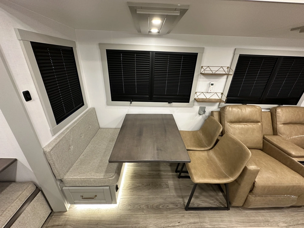2024 Brinkley Rv Z-air 285 alt
