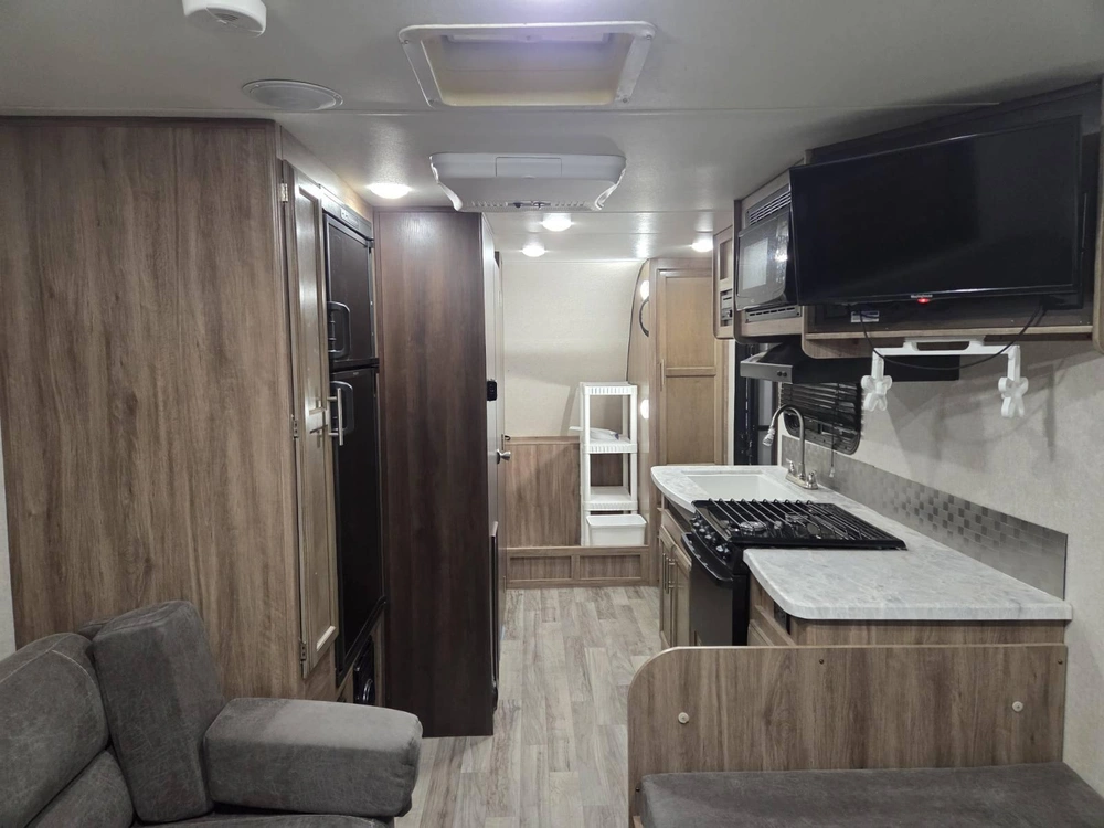 2019 Jayco X213 alt