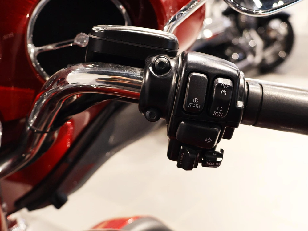 Harley-davidson Electra Glide Ultra Classic Flhtcu 2012 alt