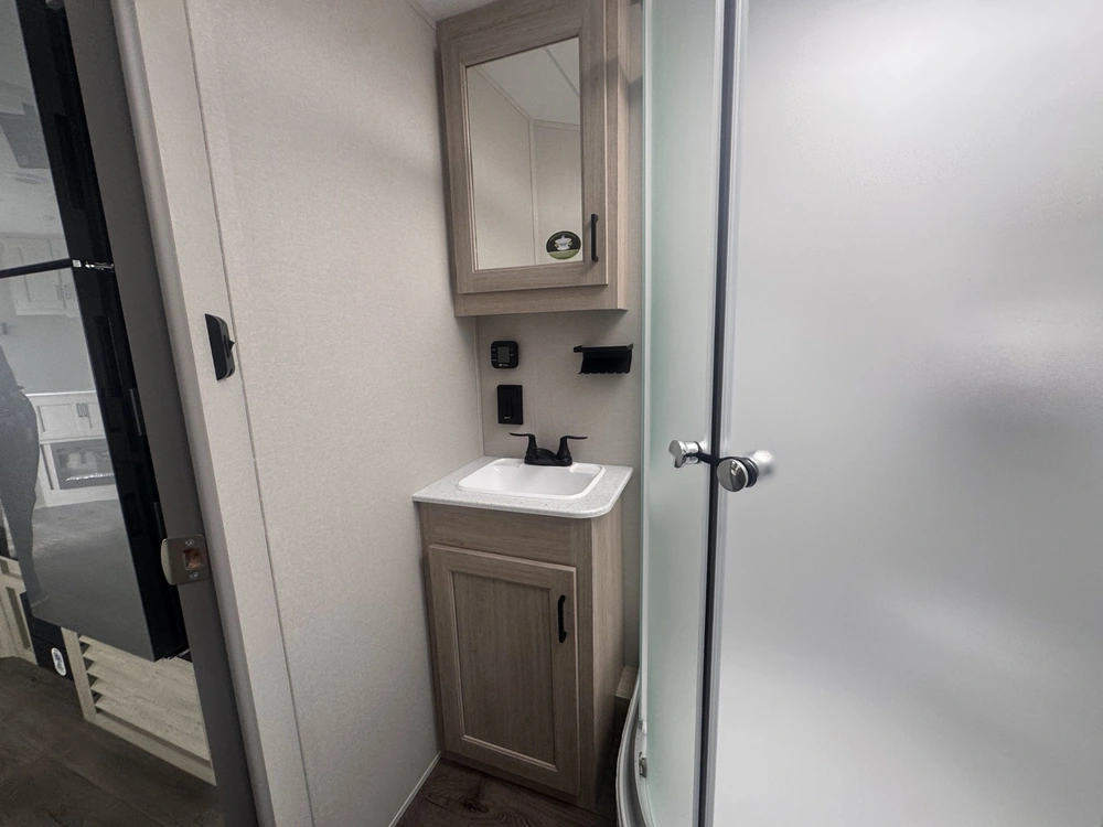 Coachmen Catalina 243rbs 2026 alt