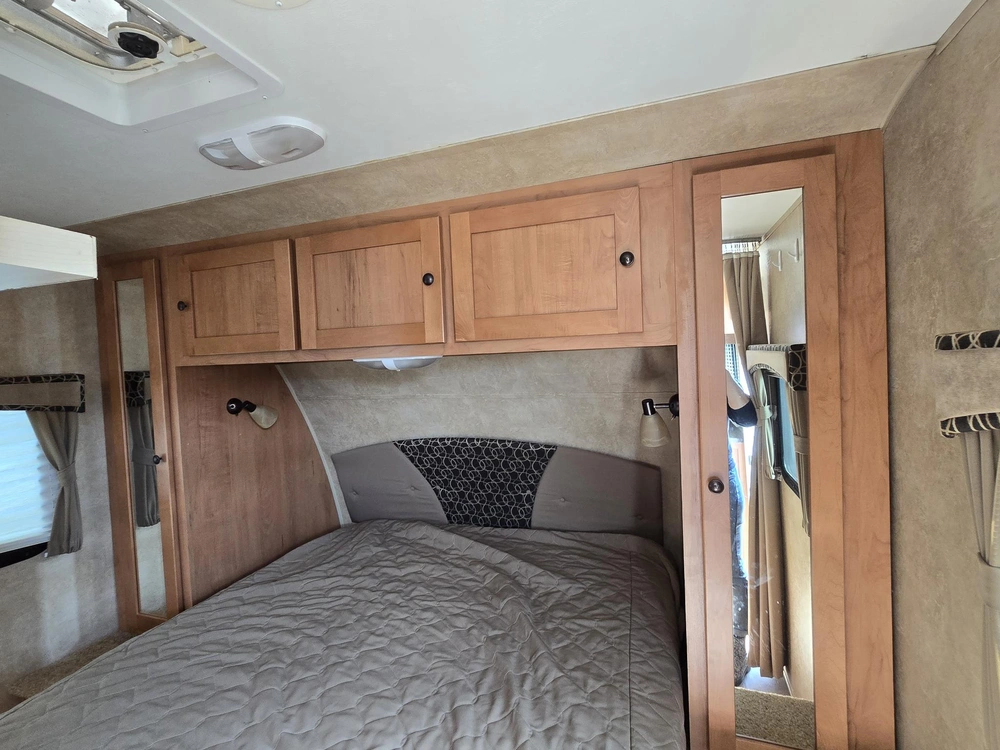 Cruiser Shadow Cruiser S280qbs 2012 alt