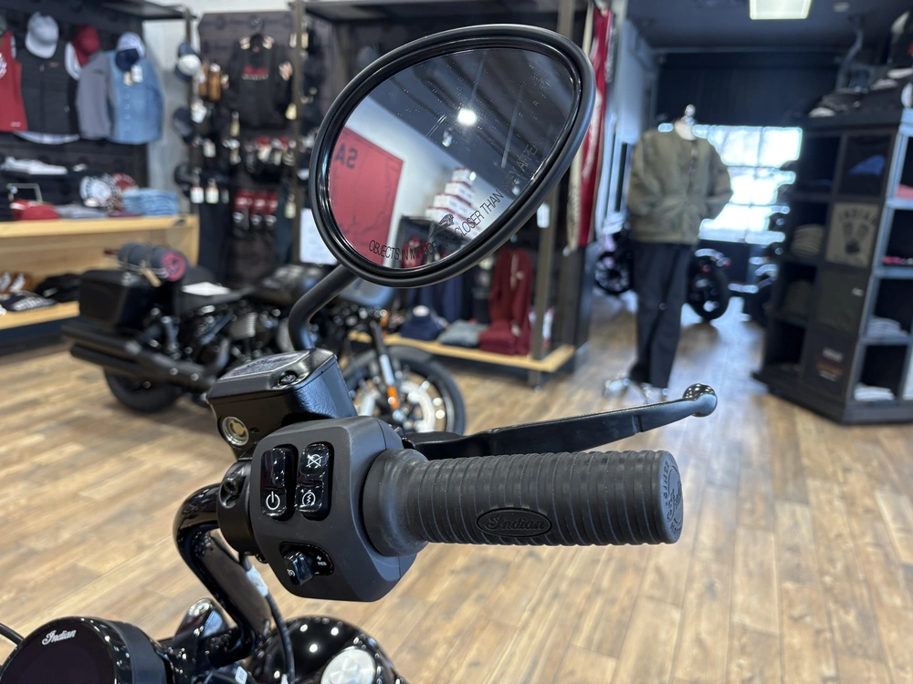 Indian Motorcycle Chief Bobber 2025 alt