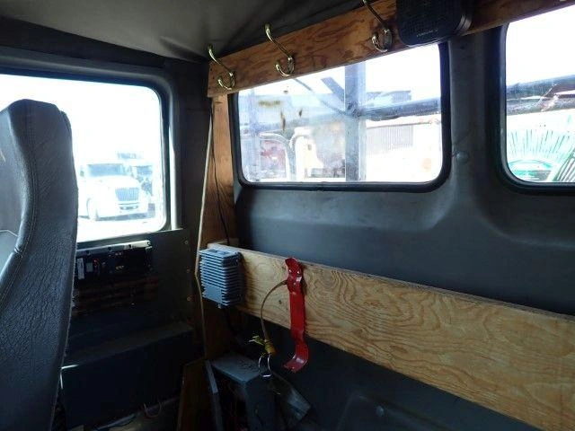 Freightliner Fl80 2004