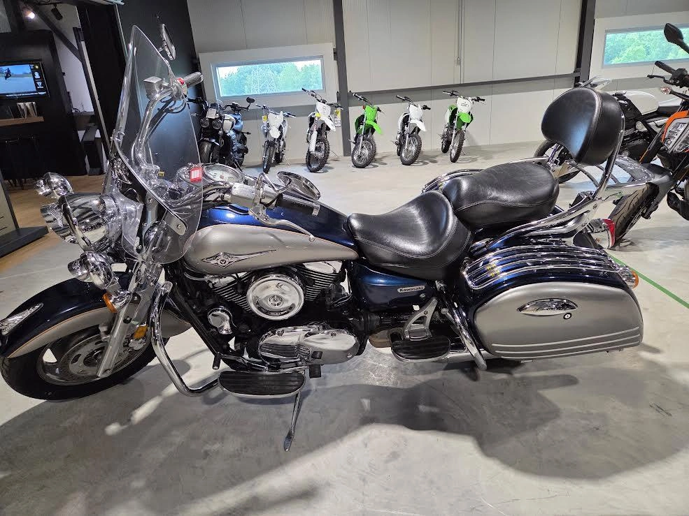 Kawasaki Vulcan 1600 Nomad 2005 alt