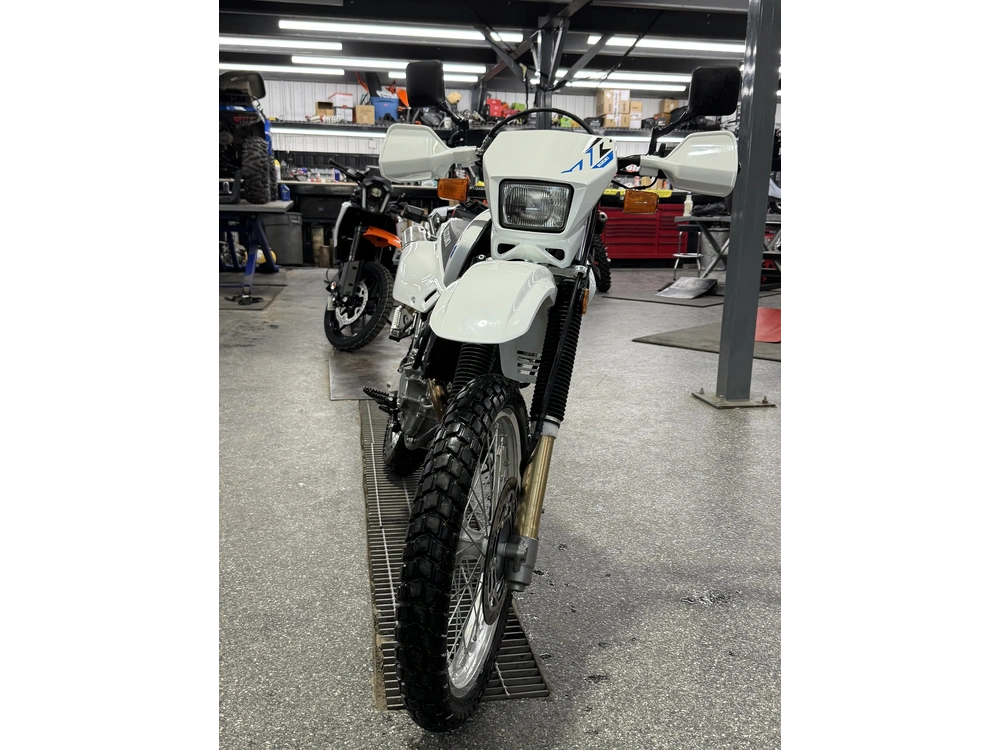 2026 Suzuki Dr650 alt