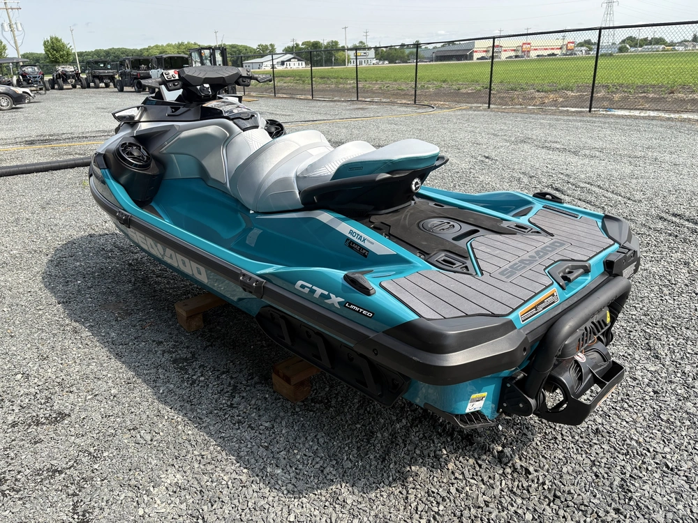 2025 Sea-doo Pwc Gtx Ltd 325 Aud Be Ibr Idf 25 alt