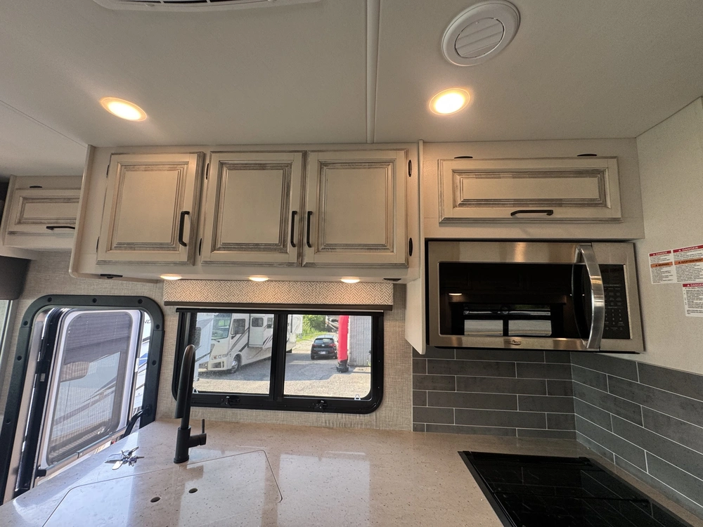 Jayco Precept 34b 2023 alt