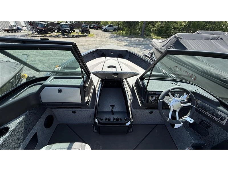 2025 Lund Boat Co 2075 Impact Xs alt