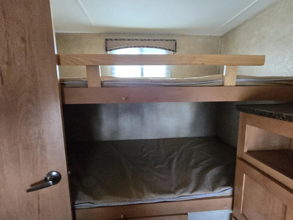 Cruiser Shadow Cruiser S280qbs 2012 alt