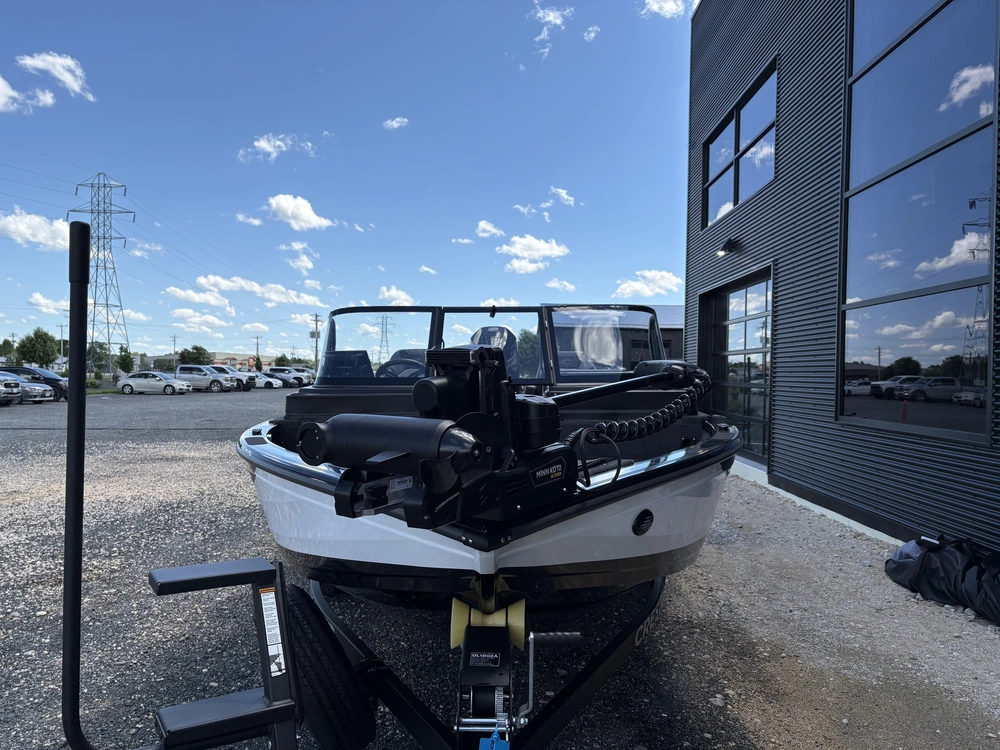 2026 Crestliner 2050 Fish Hawk Wt alt