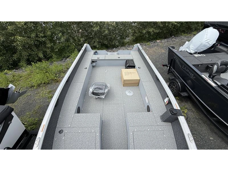 2026 Lund Boat Co 1800 Explorer Tiller alt