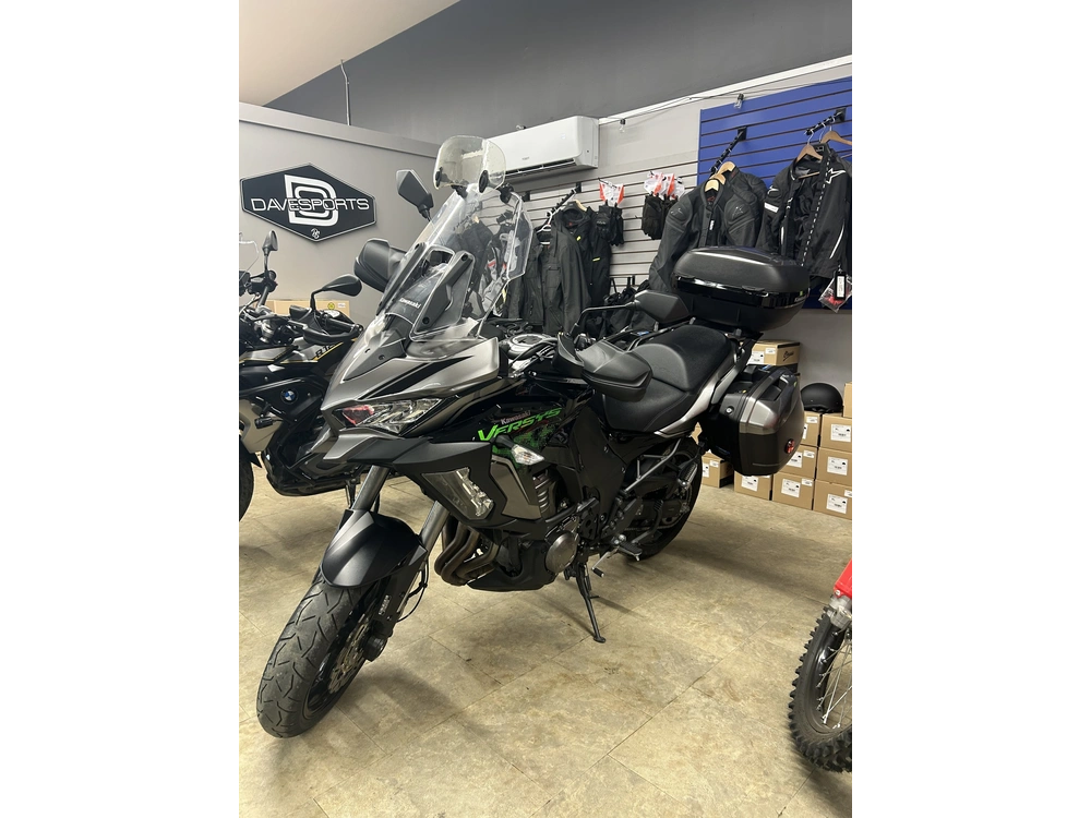 Kawasaki Versys 1000 2022 alt