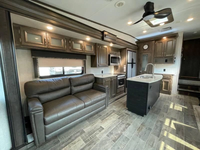 Keystone Rv Montana 310re 2019 alt