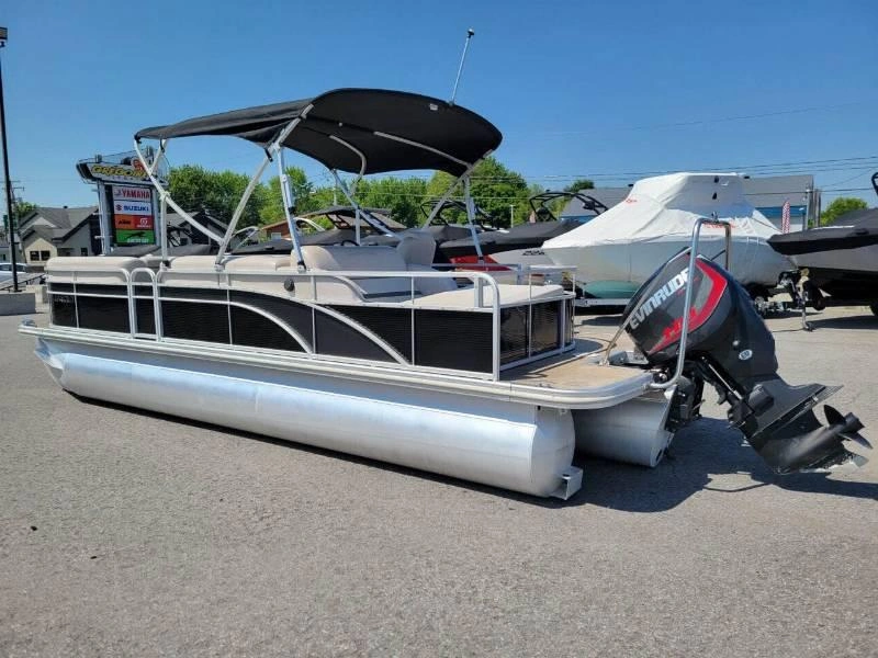 Bennington Marine 24sslx 3 Tubes / 150hp G2 2014 alt
