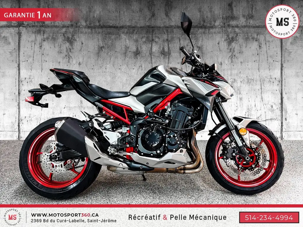 2023 Kawasaki Z900 ABS SPORT TOURING - TRÈS PROPRE !