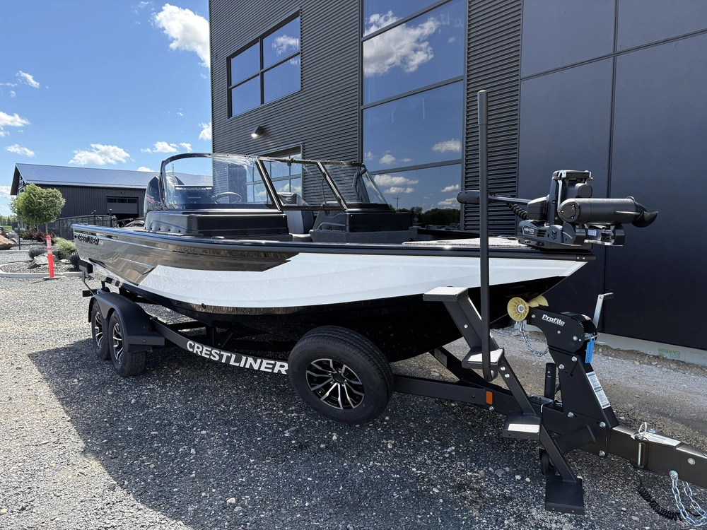 2026 Crestliner 2050 Fish Hawk Wt alt