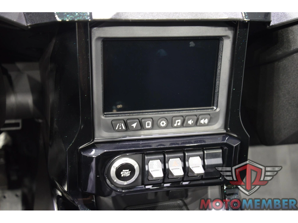 2026 Slingshot Grand Touring Manual alt