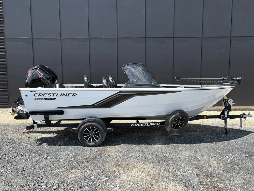 2025 Crestliner Hawk 1750 Wt alt