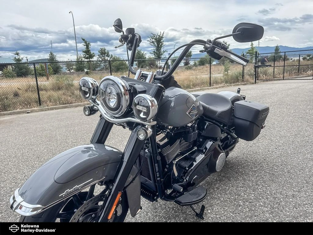 2026 Harley-davidson Flhc - Heritage Classic alt