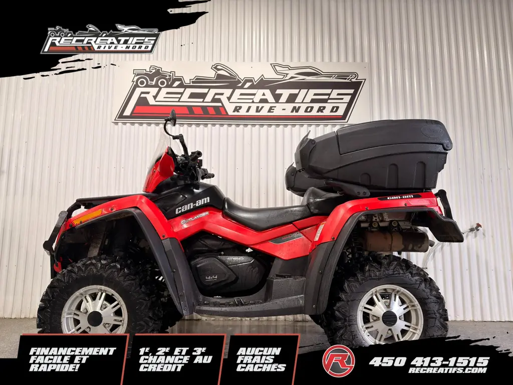 Can-Am OUTLANDER MAX 650 XT **SUPER PROPRE POUR L'ANNÉE!!** 2011