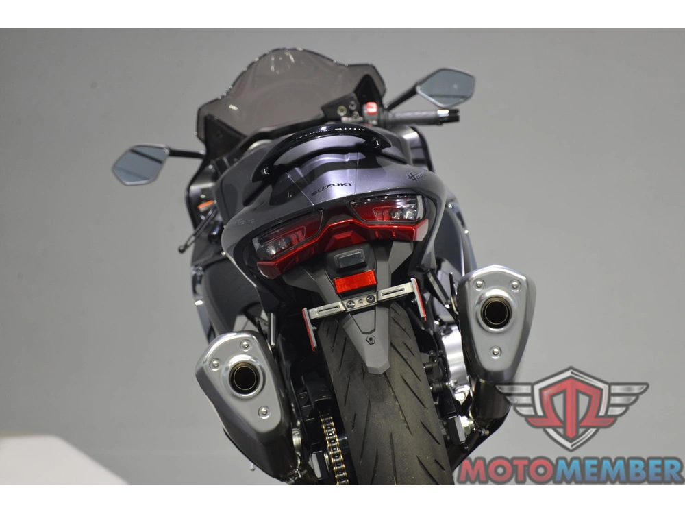 2024 Suzuki Hayabusa alt