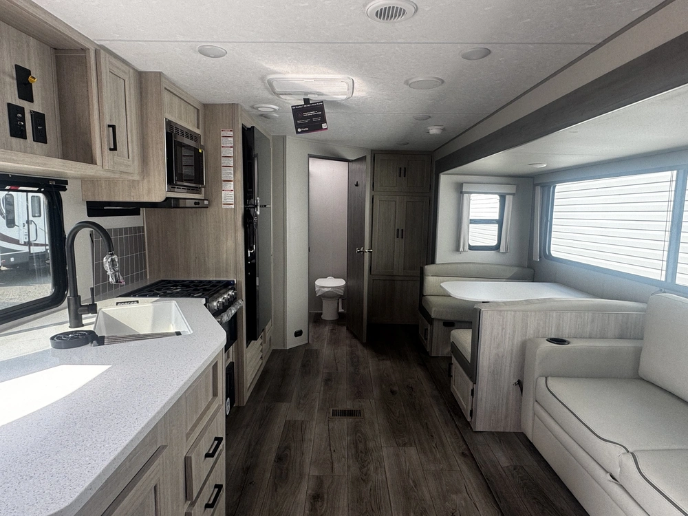 Coachmen Catalina 243rbs 2026 alt