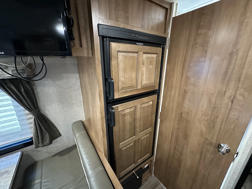 Flagstaff Micro-lite 23lb 2018 alt