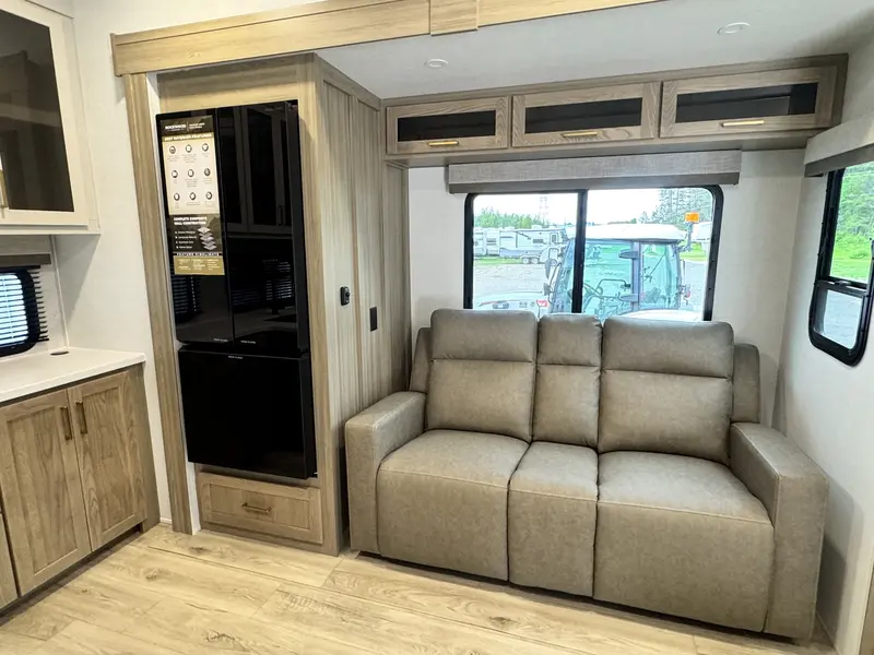 2027 Forest River ROCKWOOD SIGNATURE 301SRK