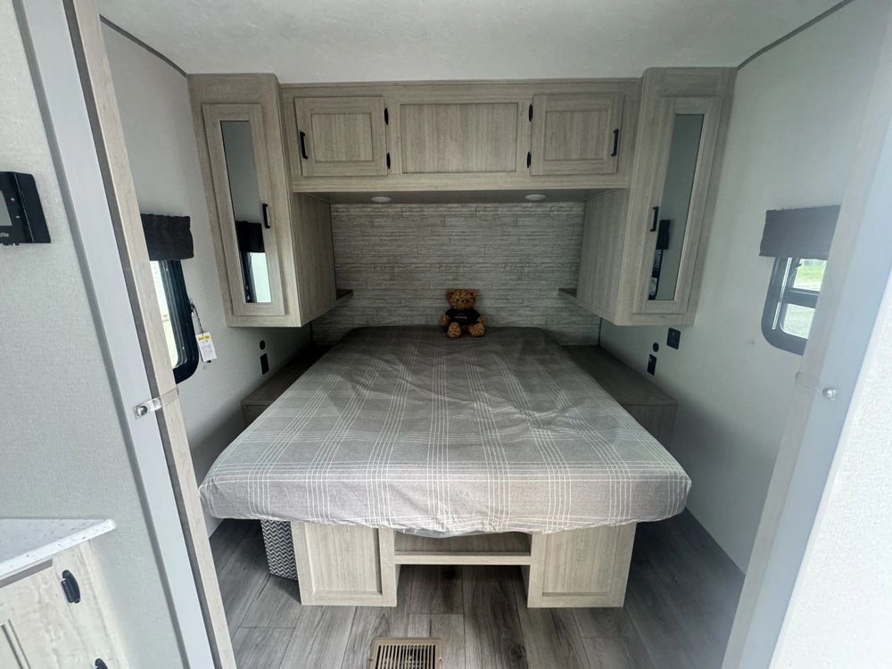 Coachmen Catalina 243rbs 2026 alt