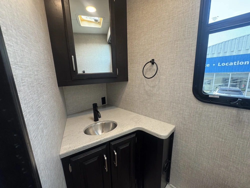 Jayco Precept 34b 2023 alt