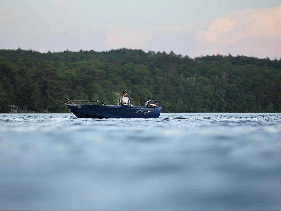 2025 Lund Boat Co 1650 Angler Tiller alt
