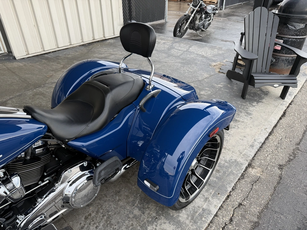 2023 Harley-davidson Road Glide 3 alt