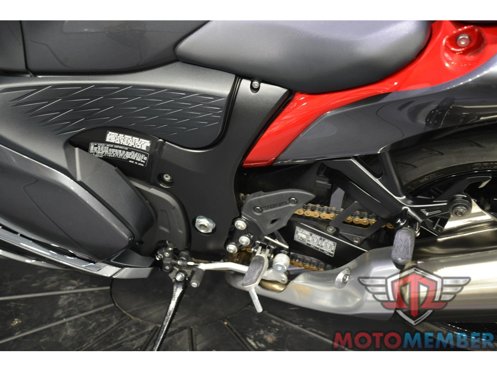 2024 Suzuki Hayabusa alt