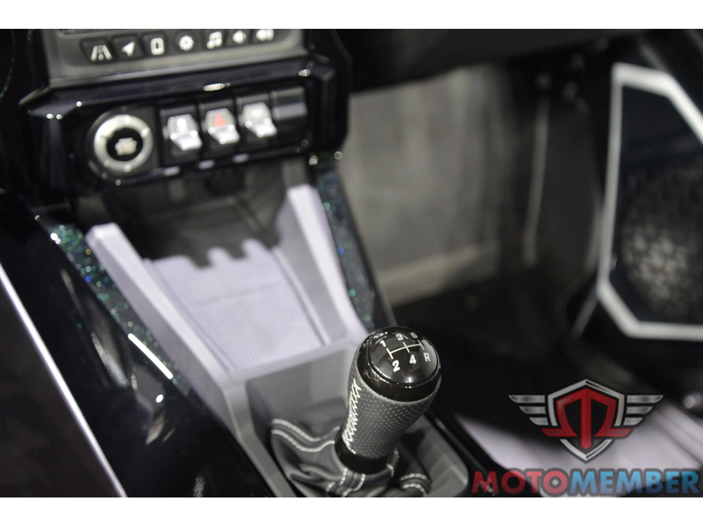 2026 Slingshot Grand Touring Manual alt