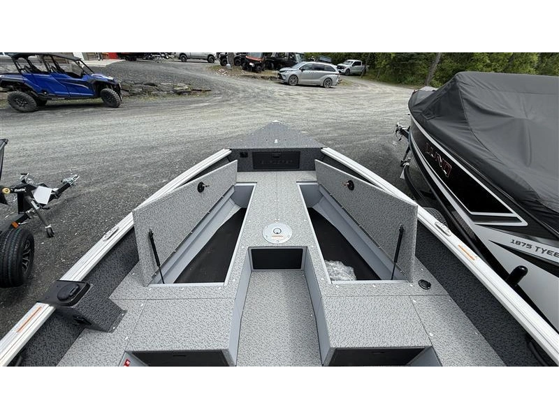2026 Lund Boat Co 1800 Explorer Tiller alt