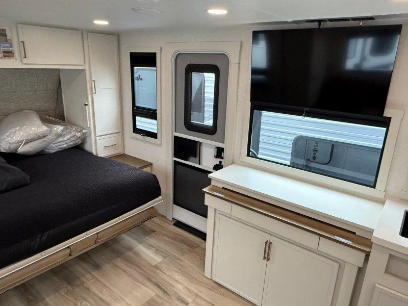 Brinkley Model I Ix20 2027 alt
