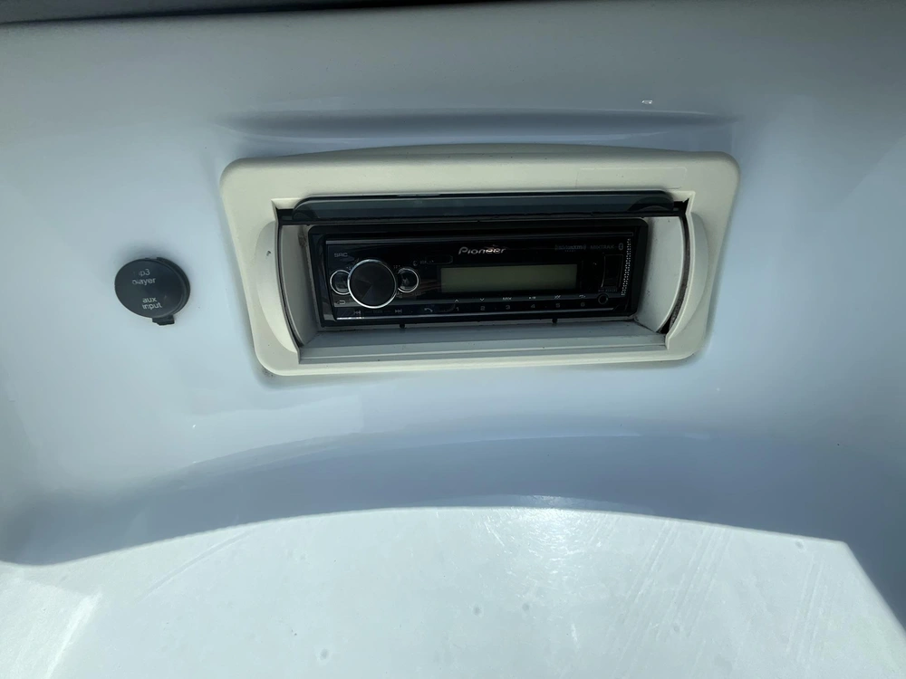 Azure Marine Az208 2009 alt