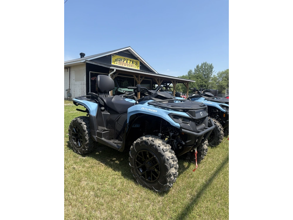 2026 Can-am Out Max Xt 700 alt