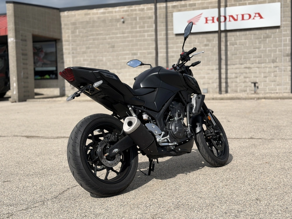 2026 Yamaha Mt-03 alt