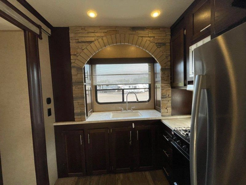 Forest River Cherokee Timberwolf 39fk 2017 alt