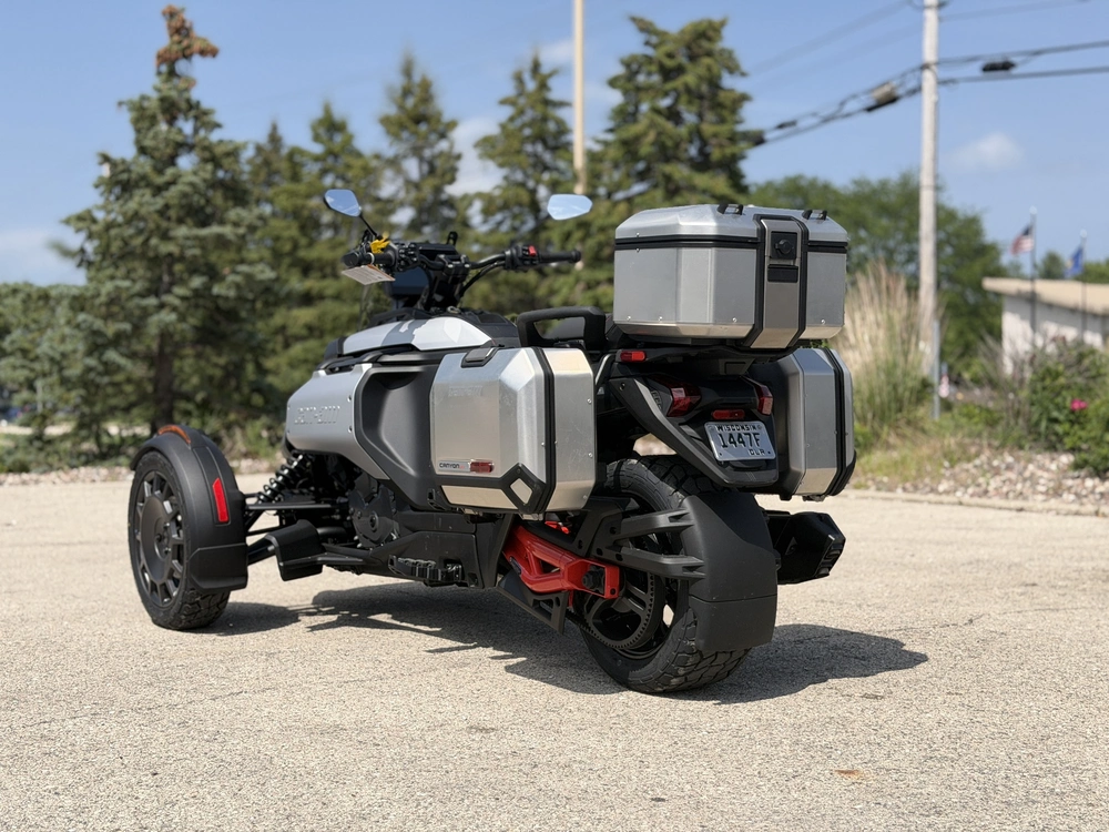 2026 Can-am Canyon Xt alt